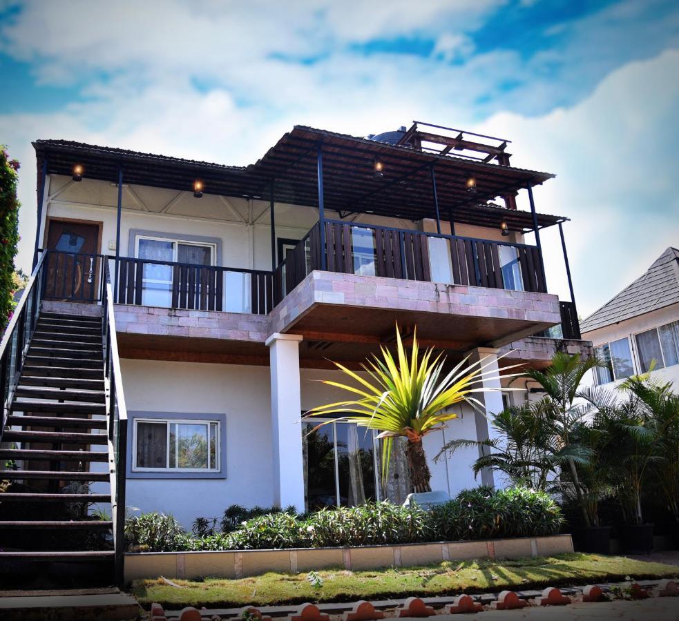 Anandvan Holiday Homes, Wai Exteriér fotografie
