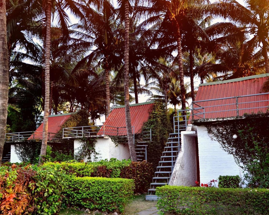 Anandvan Holiday Homes, Wai Exteriér fotografie