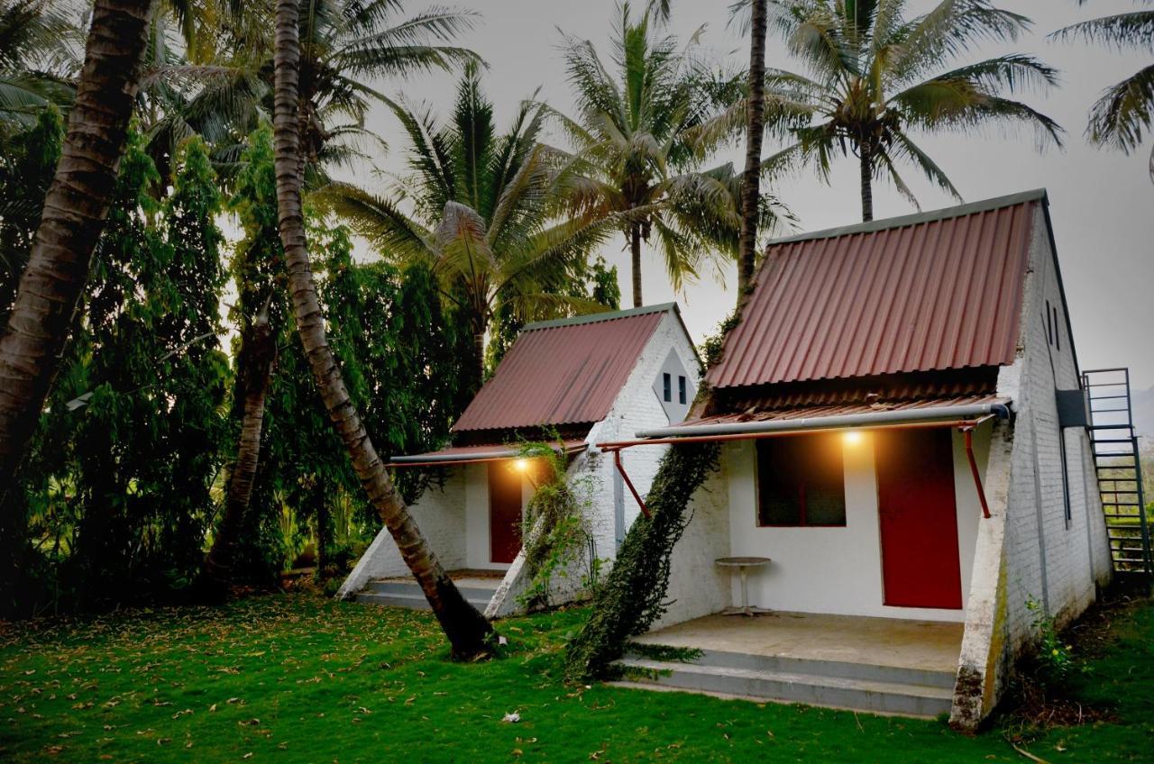 Anandvan Holiday Homes, Wai Exteriér fotografie